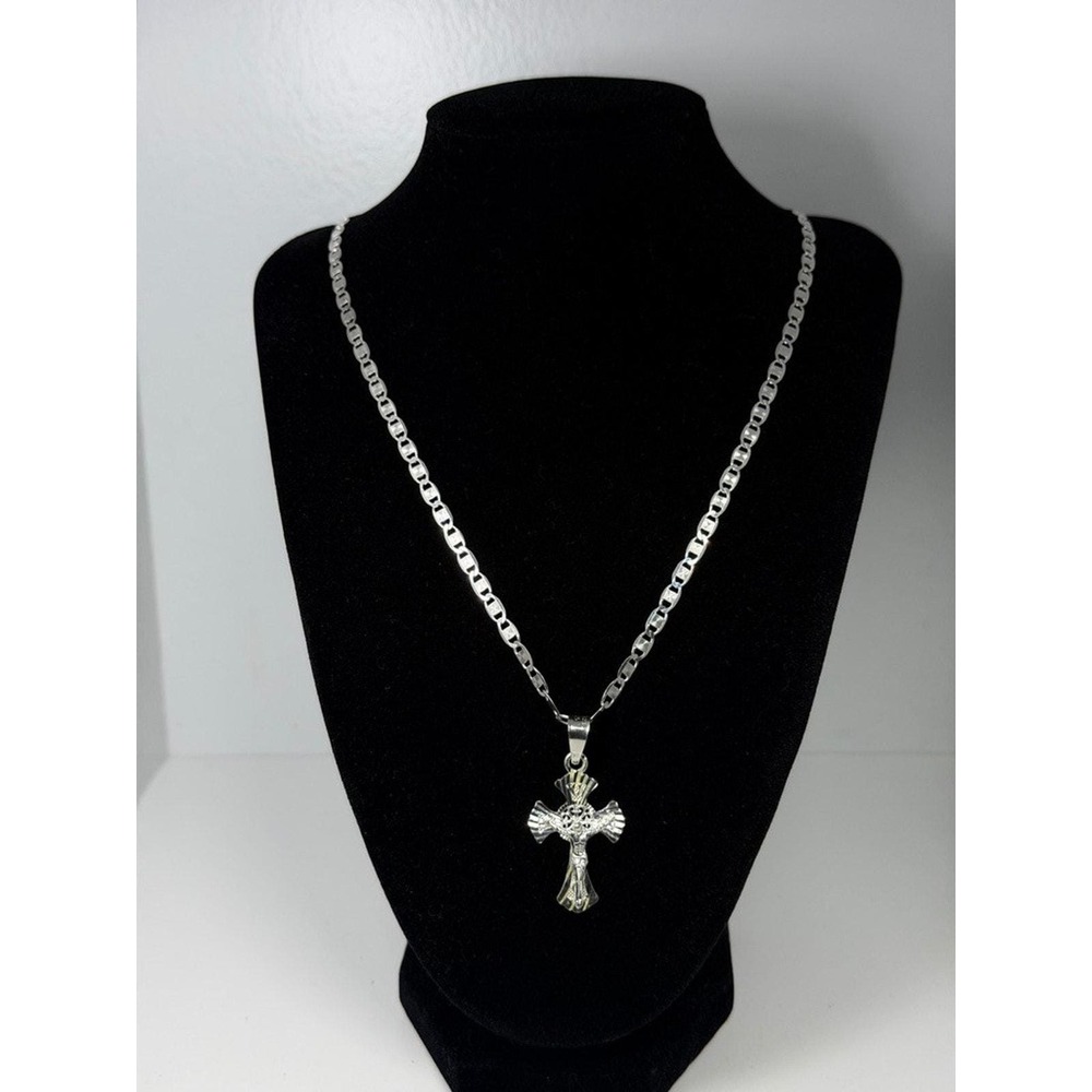 925 Sterling Silver Crucifix Cross Pendant Necklace 20 Inch 4.2mm Mariner Chain - Picture 1 of 5